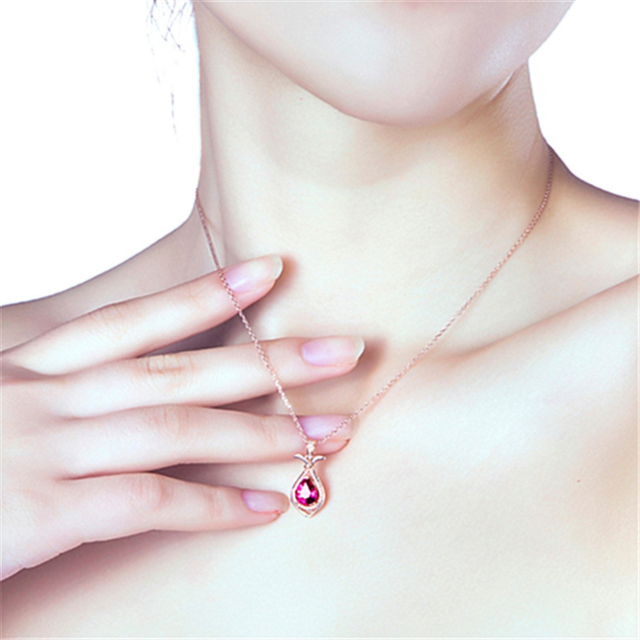 💥 EDICIÓN LIMITADA❗️  | Colgante Rubí Chic Elegante